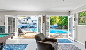 702 Dewoody Dr, Bentonville, AR 72712