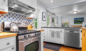 21 Main St, Bennington, VT 05257