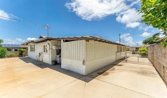 396 Kahiki St, Kahului, HI 96732