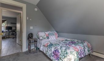 177 Birch St, Bangor, ME 04401