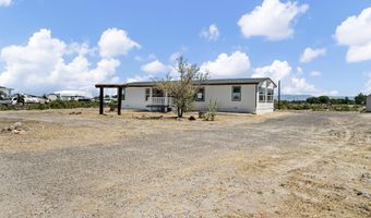 700 Thornbird Dr, Fallon, NV 89406