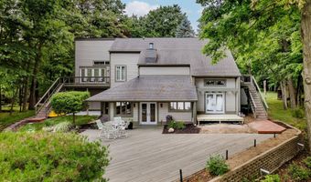 18 Point Ln, Arcadia, IN 46030