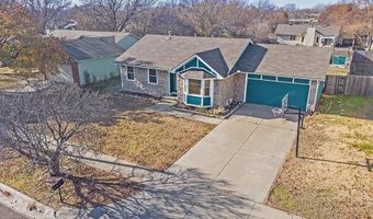 4055 Farmstead St, Bel Aire, KS 67220