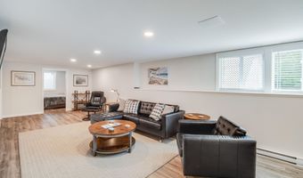 240 Bragg's Ln, Barnstable, MA 02630