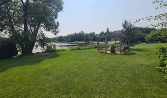 742 Solpers Bay Rd, Bottineau, ND 58318