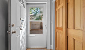 93 W 35TH St, Bayonne, NJ 07002