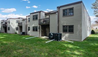 602 Twin Circle Dr 602, South Windsor, CT 06074