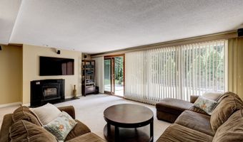 15 Brookridge Dr, Avon, CT 06001