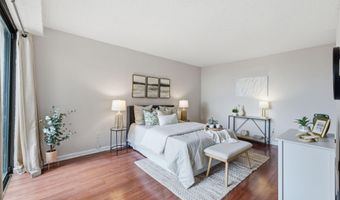 4141 N HENDERSON Rd 1026, Arlington, VA 22203