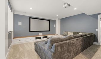 5587 Deer Hollow Rd, Auburn, IN 46706