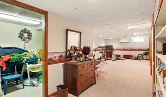 6407 Hiram Ave, Ashtabula, OH 44004