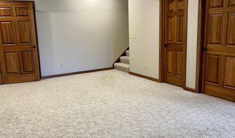 3563 Franklin Dr, Auburn, IN 46706