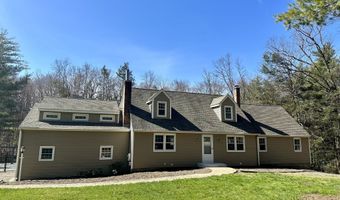 7 Saddle Dr, East Granby, CT 06026