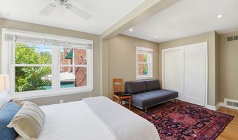 510 26TH Rd S, Arlington, VA 22202
