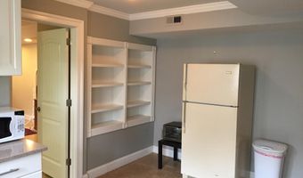 8312 UPPER SPRING Ln, Annandale, VA 22003