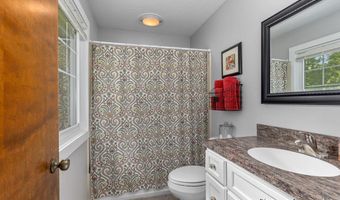 6501 Thornapple River Dr SE, Alto, MI 49302