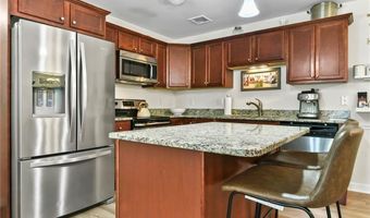 2 Gray Coach Ln 210, Cranston, RI 02921