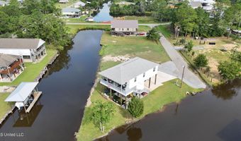 4039 Bonita St, Bay St. Louis, MS 39520