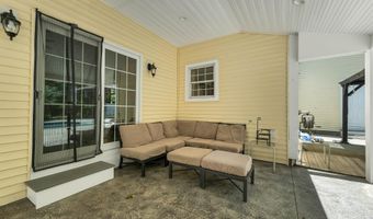 38 Bow Center Rd, Bow, NH 03304