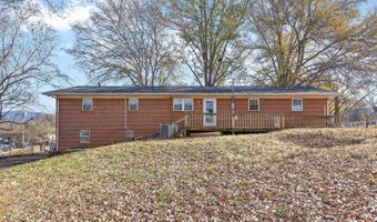 140 Poplar St, Benton, TN 37307