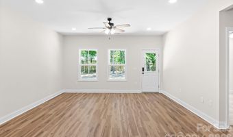 2123 Woodhurst Ln, Albemarle, NC 28001