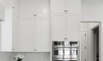 7705 HOLIDAY Ter, Bethesda, MD 20817