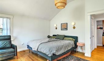 264 Sowams Rd, Barrington, RI 02806
