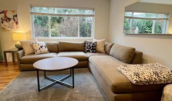 4118 18TH Road N Unit Middle Floor Middle Floor, Arlington, VA 22207