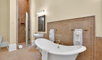 1611 Glenn Swetman St, Biloxi, MS 39530