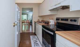609 Watersedge Dr, Ann Arbor, MI 48105