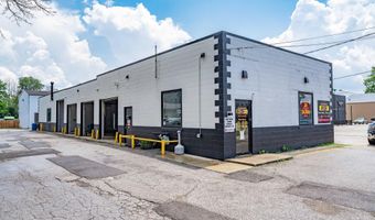 1712 S Wayne Ave, Auburn, IN 46706