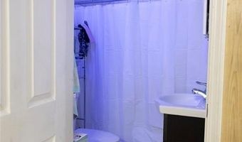 53 School St, East Providence, RI 02914