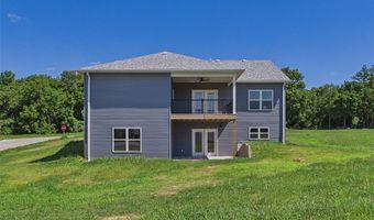 126 Woodland Hills Ct, Alton, IL 62002