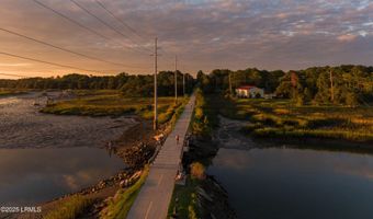 Washington Drive, Beaufort, SC 29902