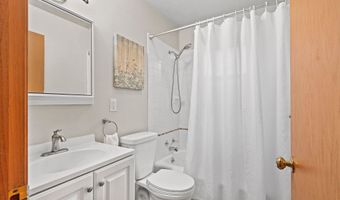 1719 S PERKINS St, Appleton, WI 54914