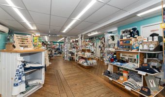 19 Cottage St, Bar Harbor, ME 04609