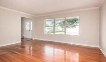 352 Country Ln, Algonquin, IL 60102
