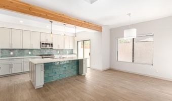 2085 N SUNSET Dr, Chandler, AZ 85225