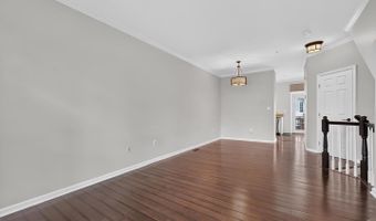 932 HARRISON Cir, Alexandria, VA 22304
