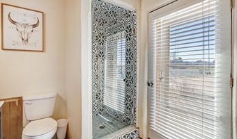 2 Latilla Ln, Arroyo Seco, NM 87514