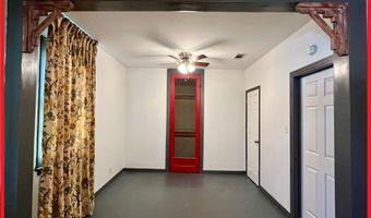 202 Bates St, Batesville, MS 38606