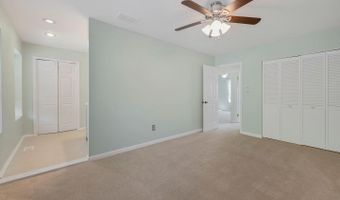 5940 BERKSHIRE Ct, Alexandria, VA 22303