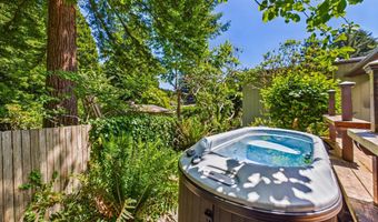 94 California Ave, Arcata, CA 95521