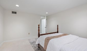 1020 WILLOWLEAF Way, Potomac, MD 20854