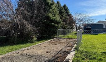 1016 8th St, Britton, SD 57430