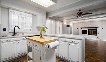 1633 FULTON Dr, Alexandria, LA 71301