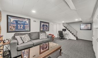 116 Ridgewood Dr, Amherst, NY 14226