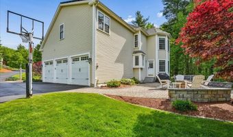 22 Elizabeth Way, Bedford, NH 03110