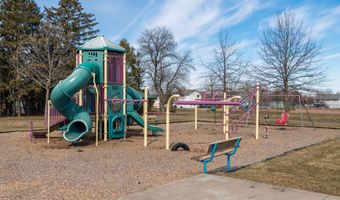 10555 56th St NE, Albertville, MN 55301