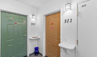 923 Mountain Meadows Cir, Ashland, OR 97520